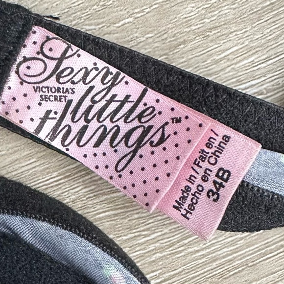 Victoria’s Secret Balconette floral Bra - Picture 2 of 3